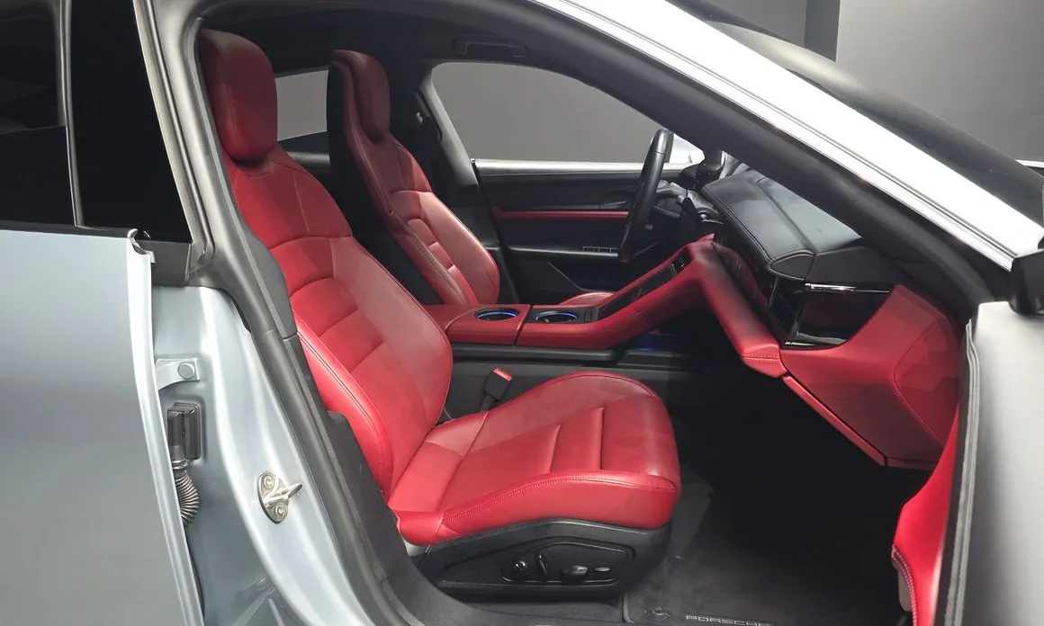 Porsche Taycan
