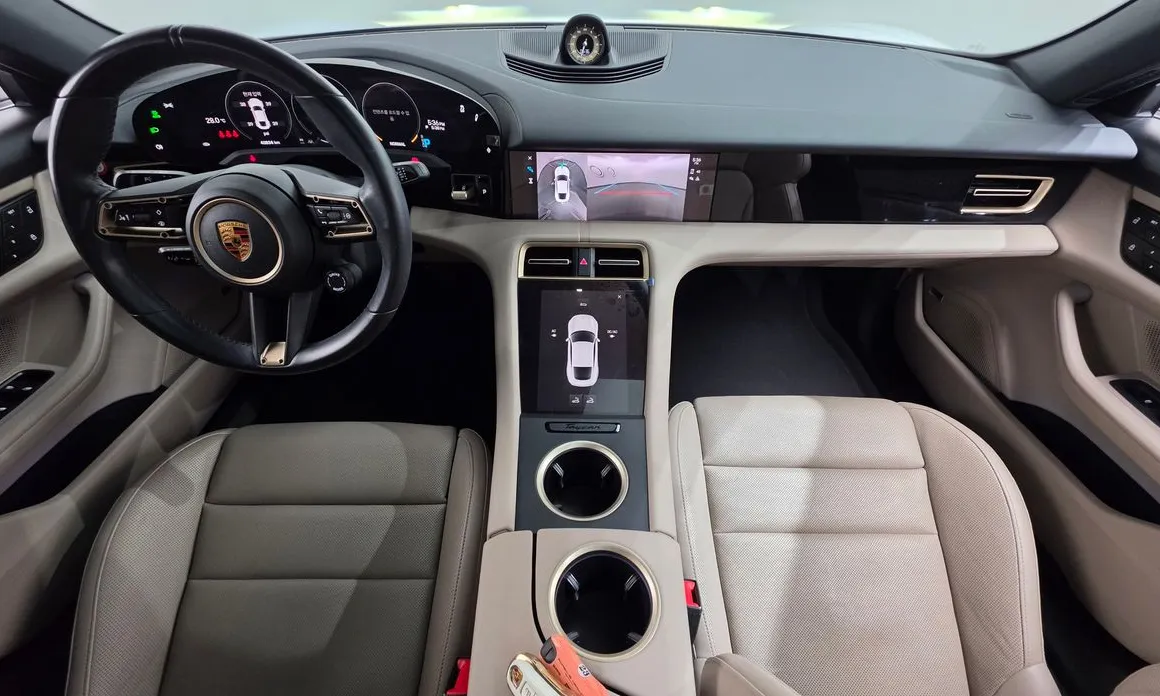 Porsche Taycan