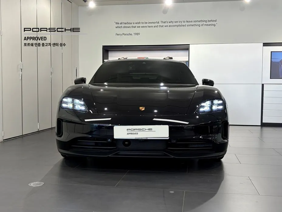 Porsche Taycan