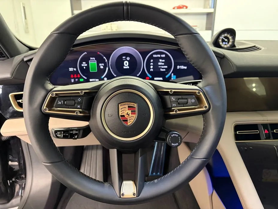 Porsche Taycan