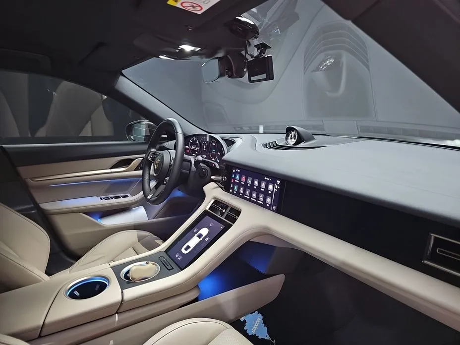 Porsche Taycan
