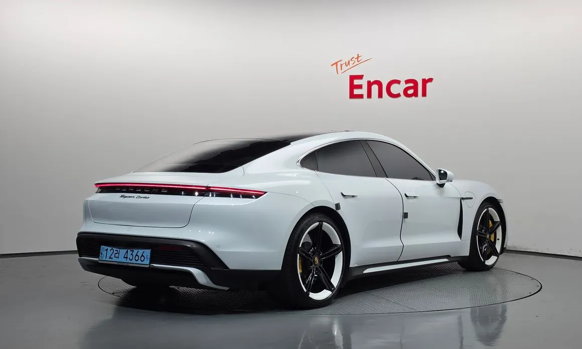 Porsche Taycan