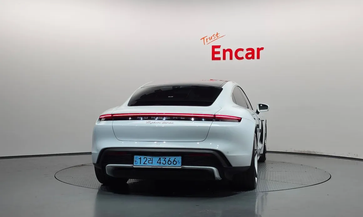 Porsche Taycan