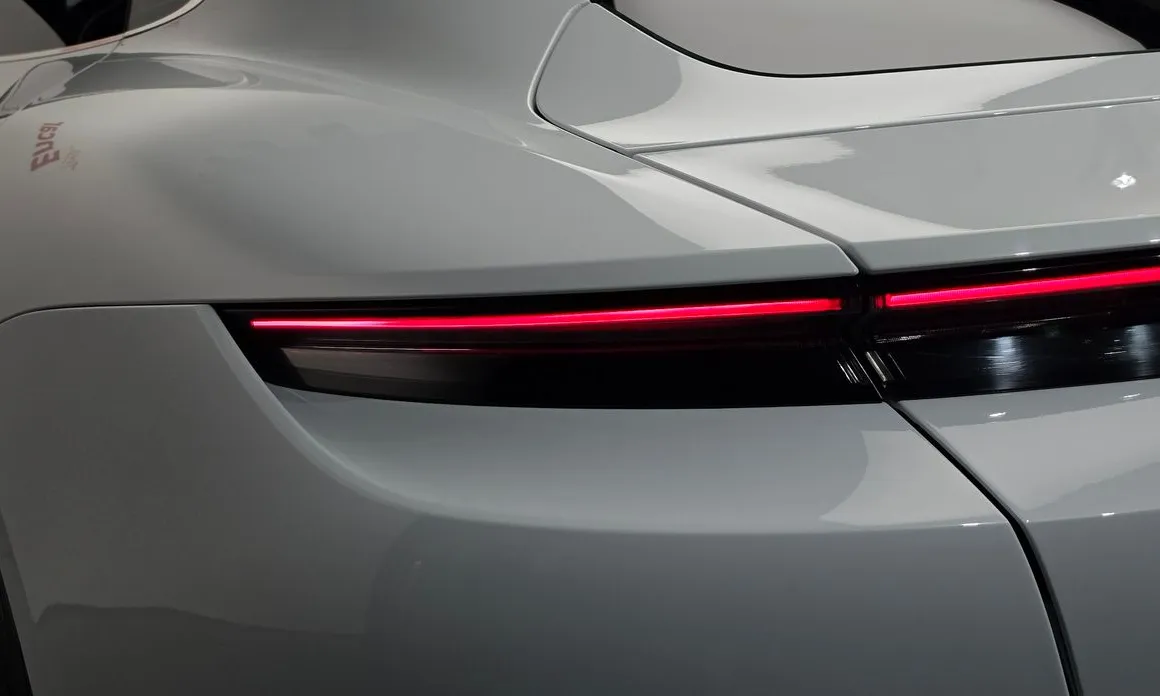 Porsche Taycan