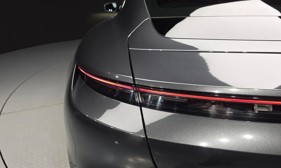 Porsche Taycan