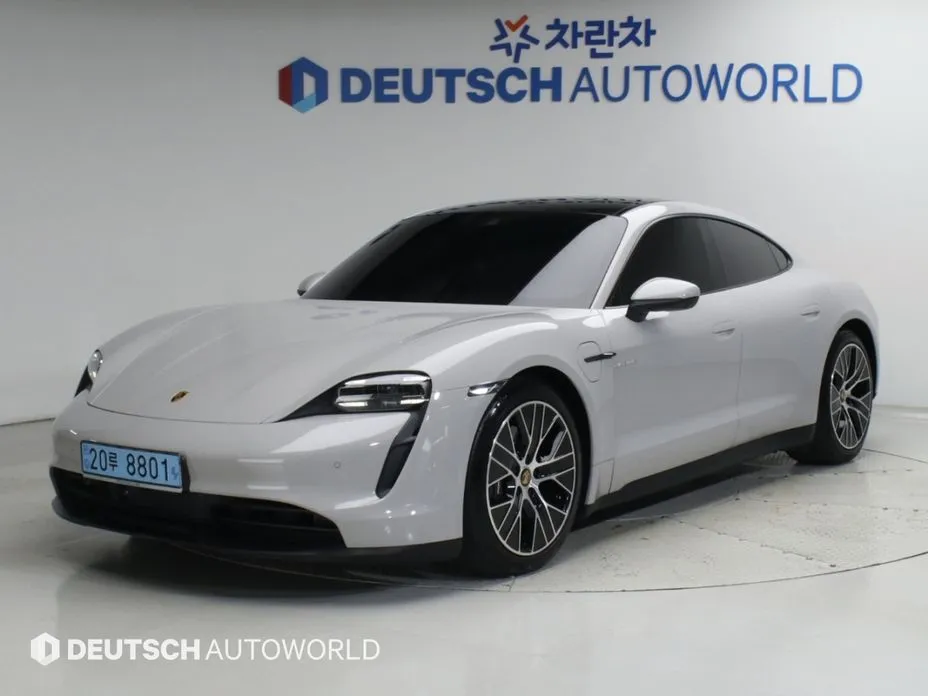 Porsche Taycan