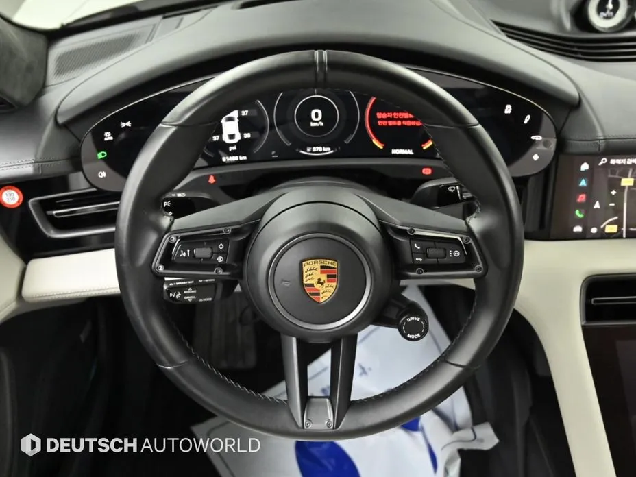 Porsche Taycan