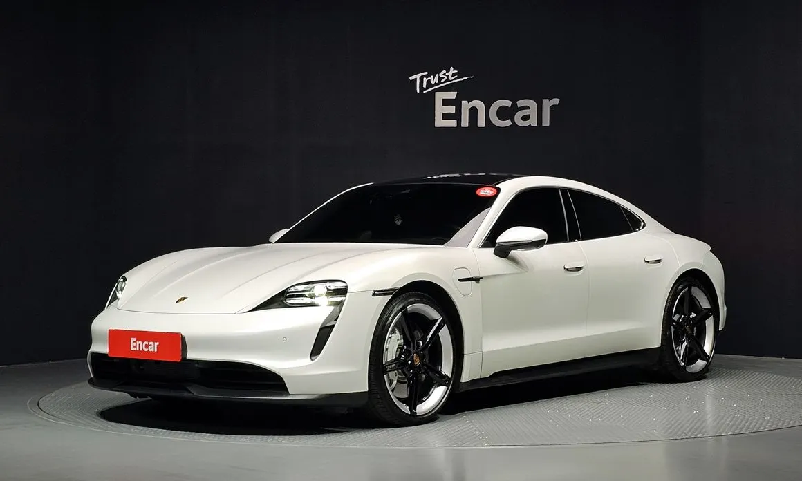Porsche Taycan
