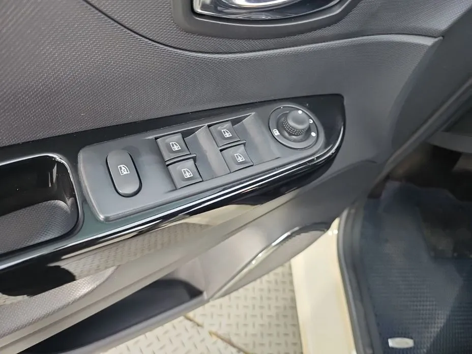 Renault QM3