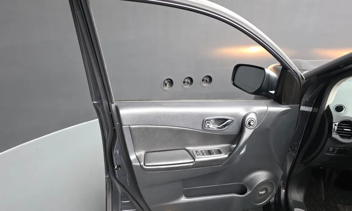 Renault QM5