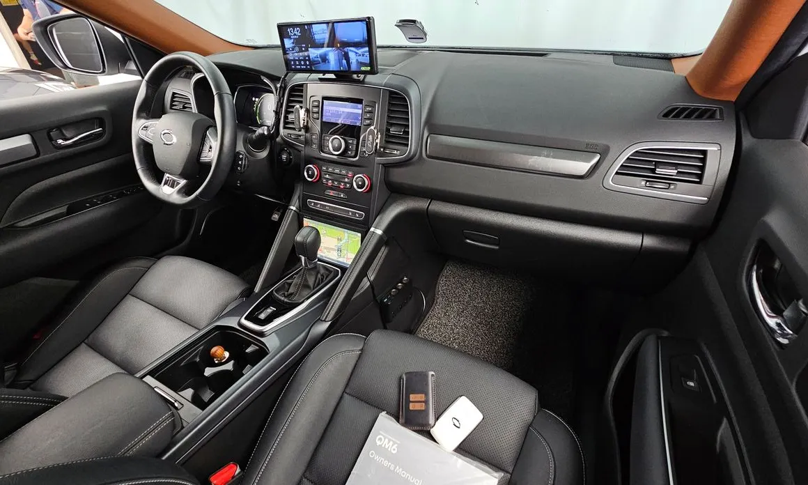 Renault QM6