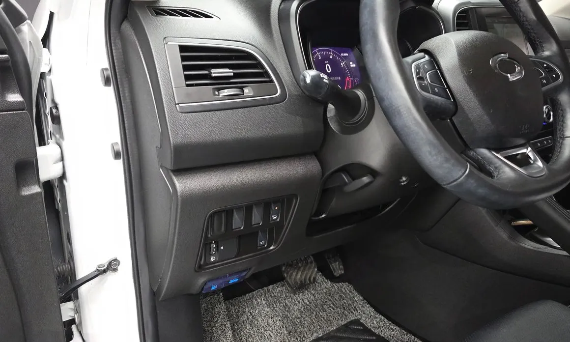 Renault QM6