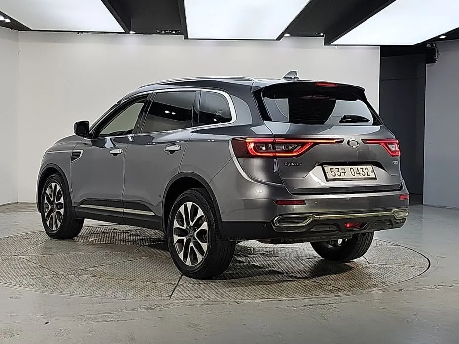 Renault QM6
