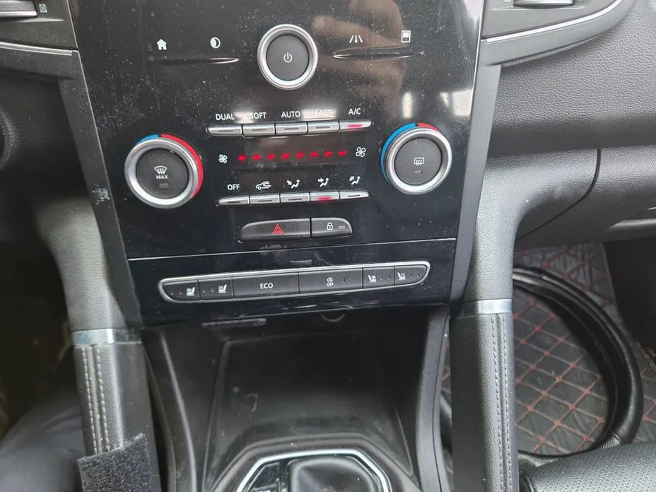 Renault QM6