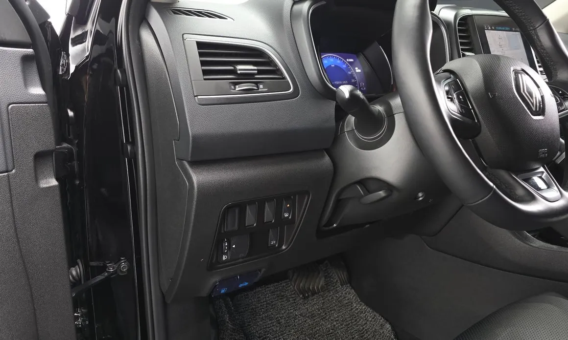 Renault QM6