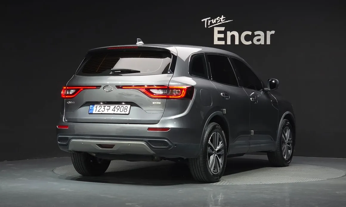 Renault QM6