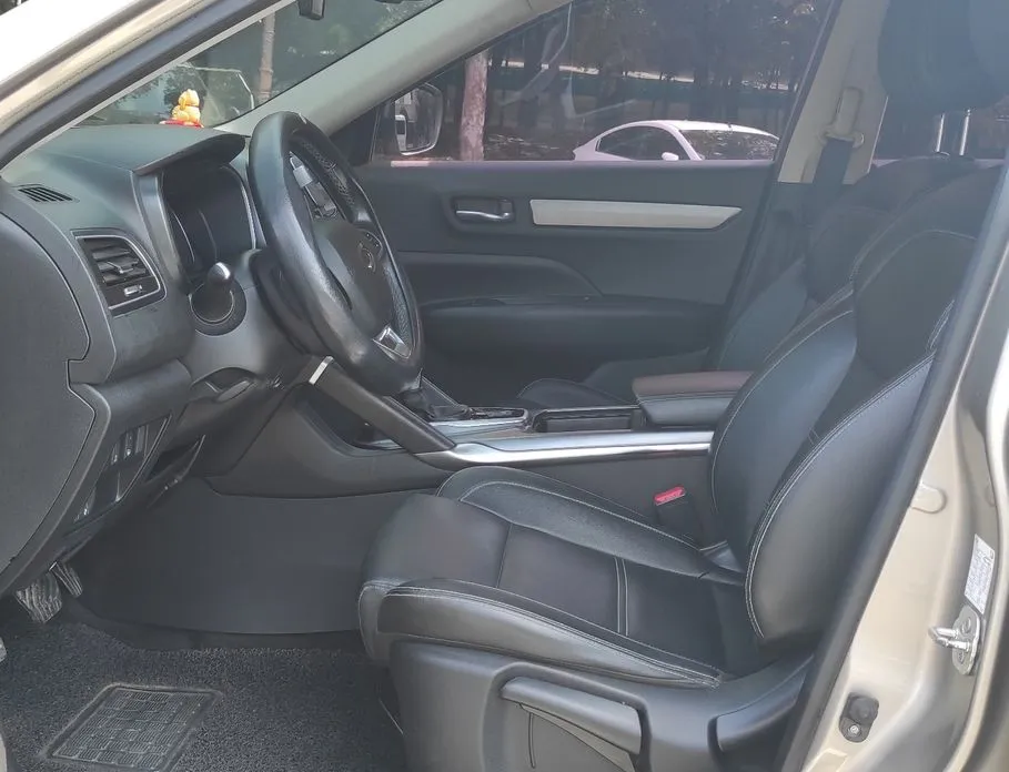 Renault QM6