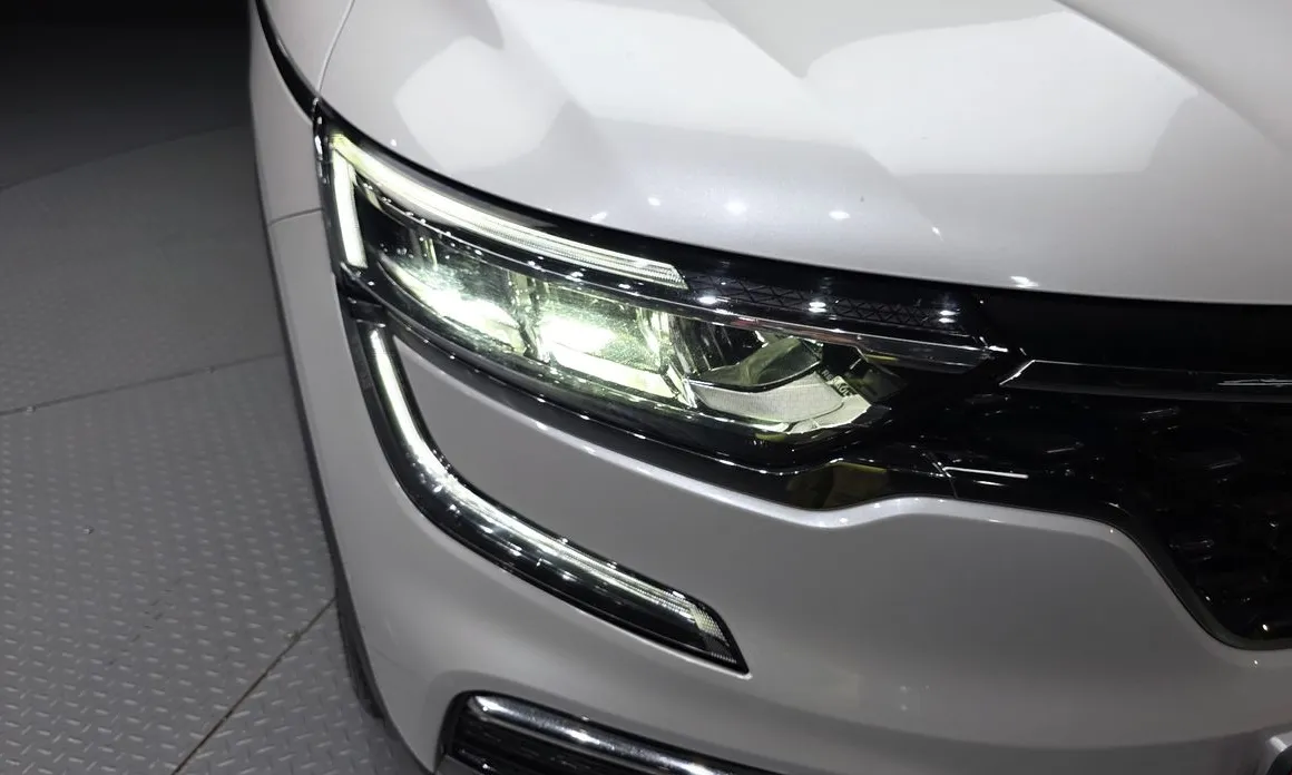 Renault QM6