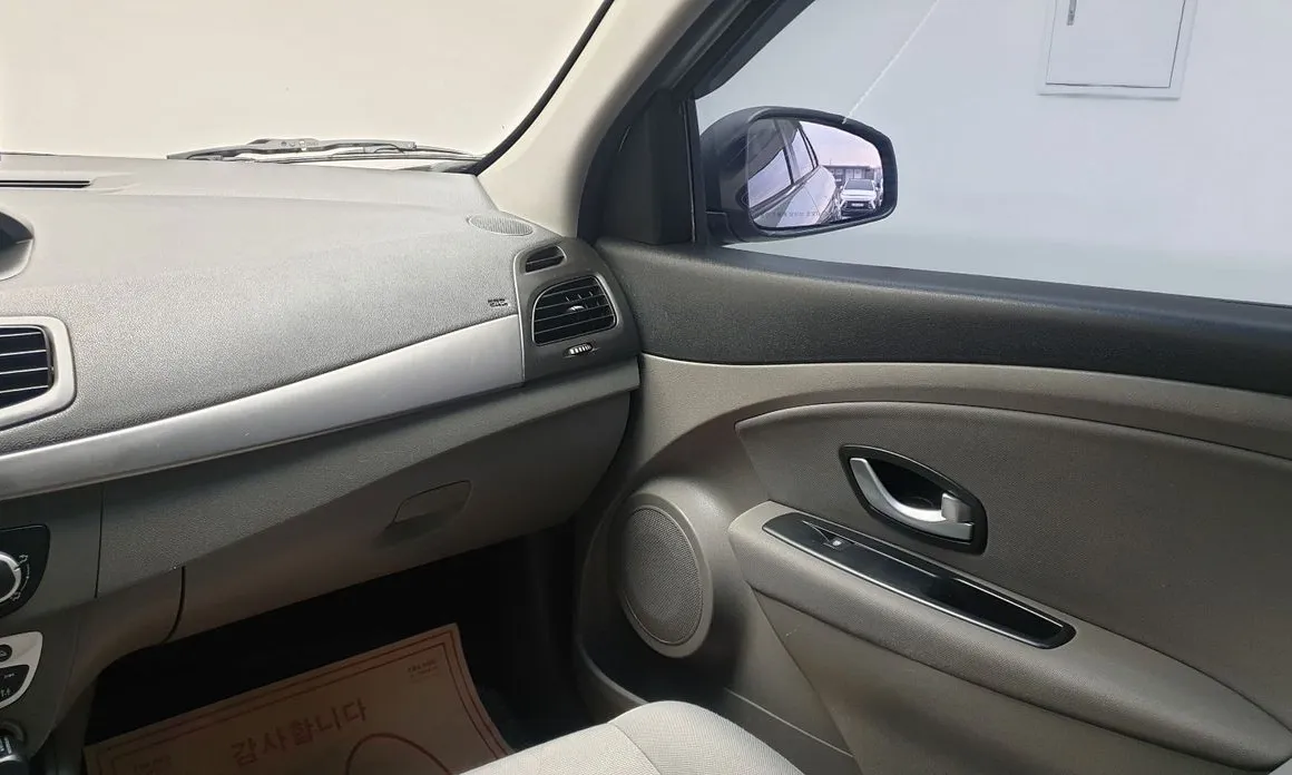Renault SM3