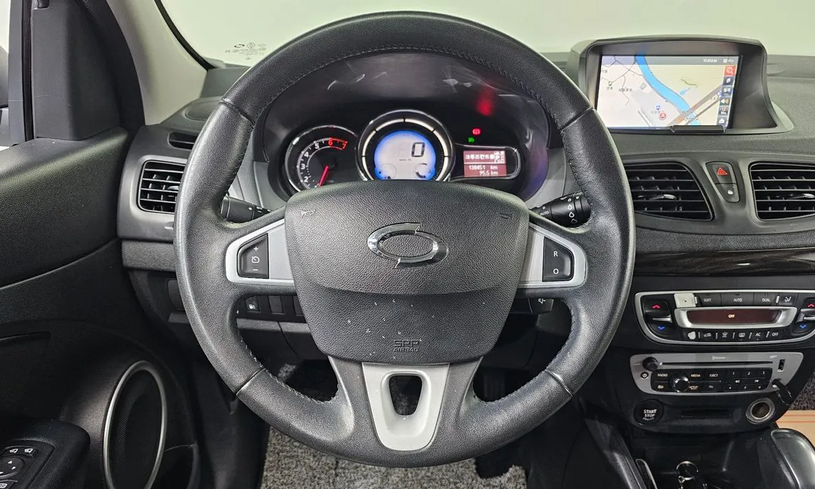 Renault SM3