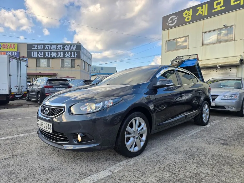 Renault SM3