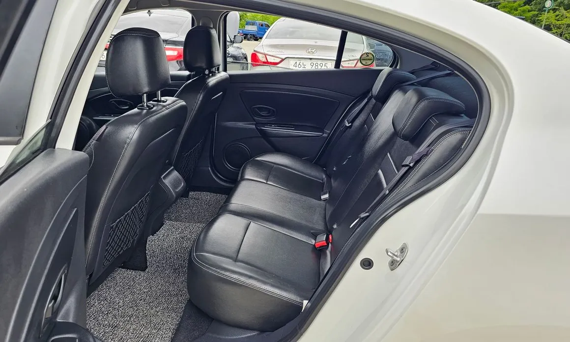 Renault SM3