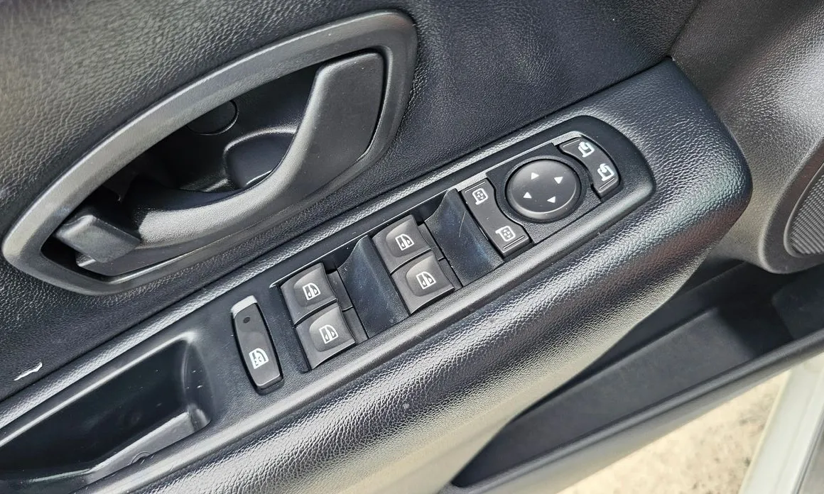 Renault SM3