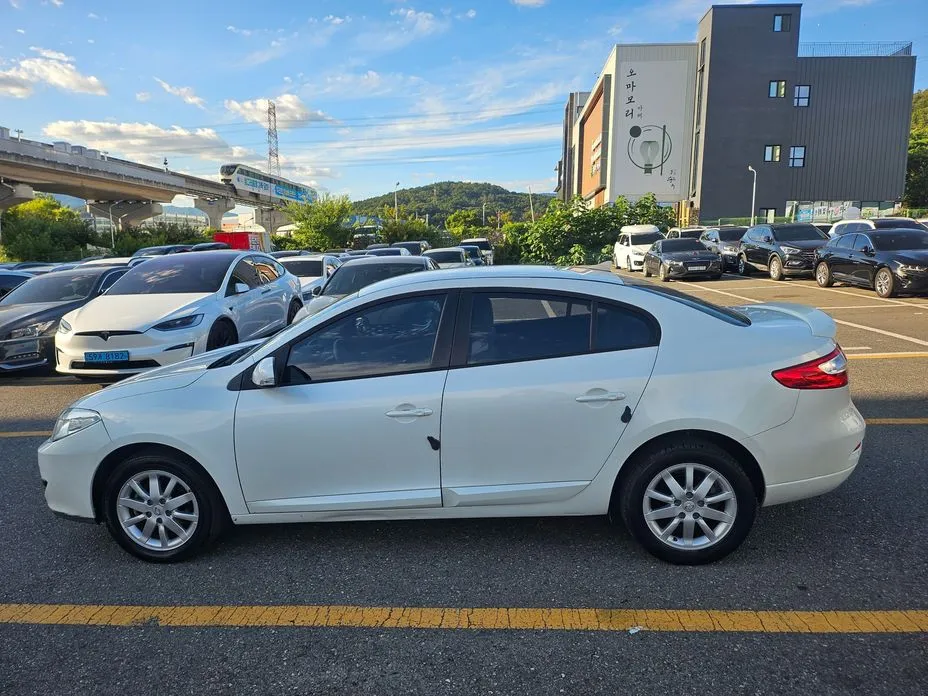Renault SM3