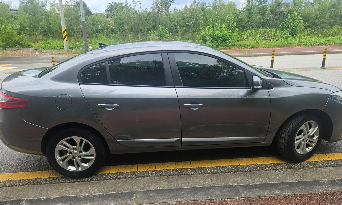 Renault SM3