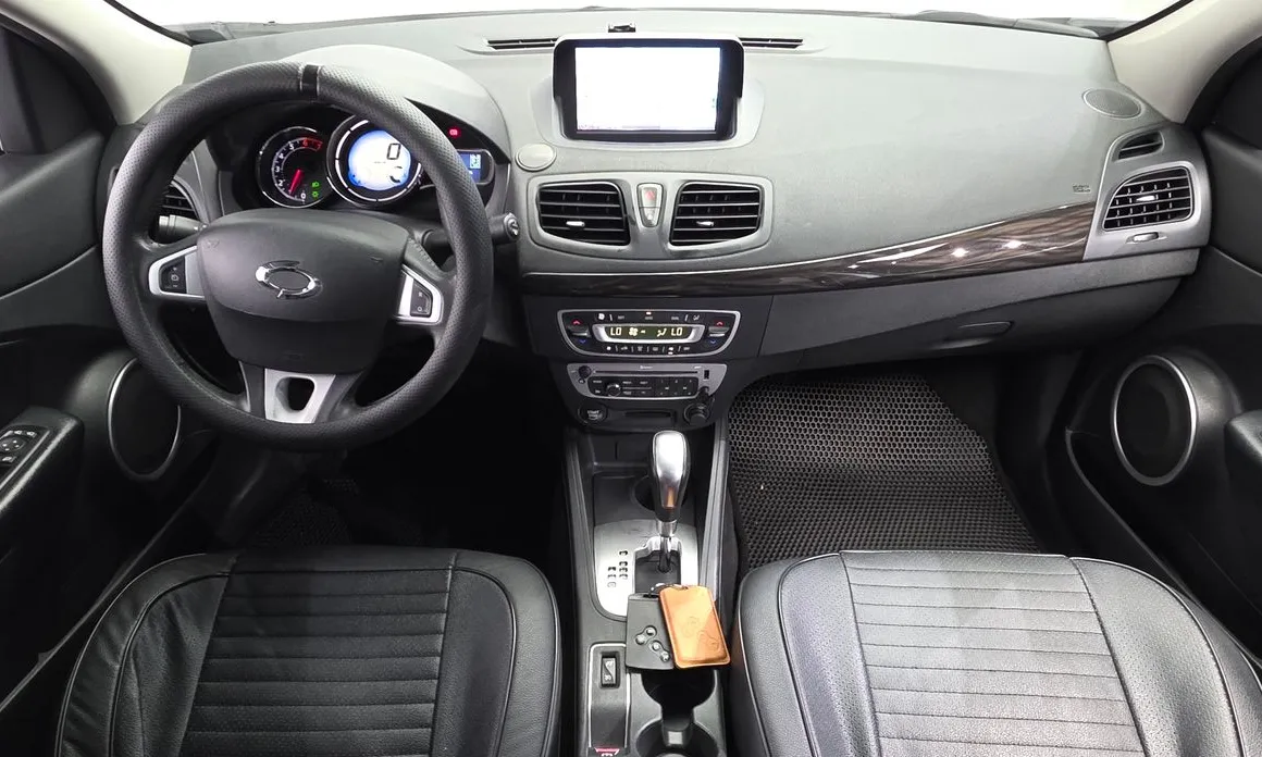 Renault SM3