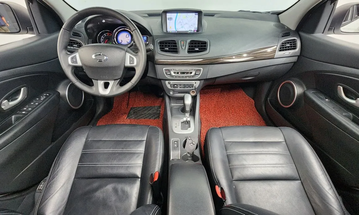 Renault SM3