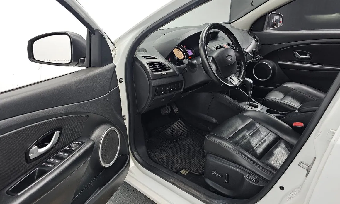 Renault SM3