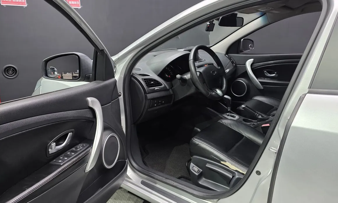 Renault SM3