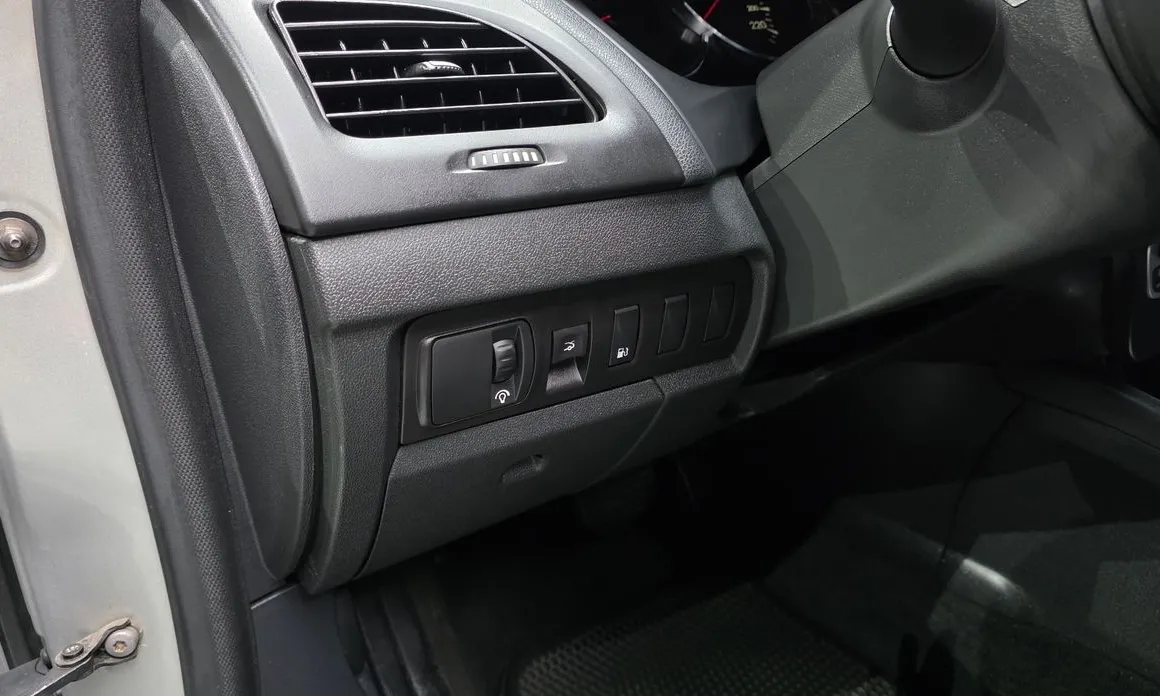 Renault SM3