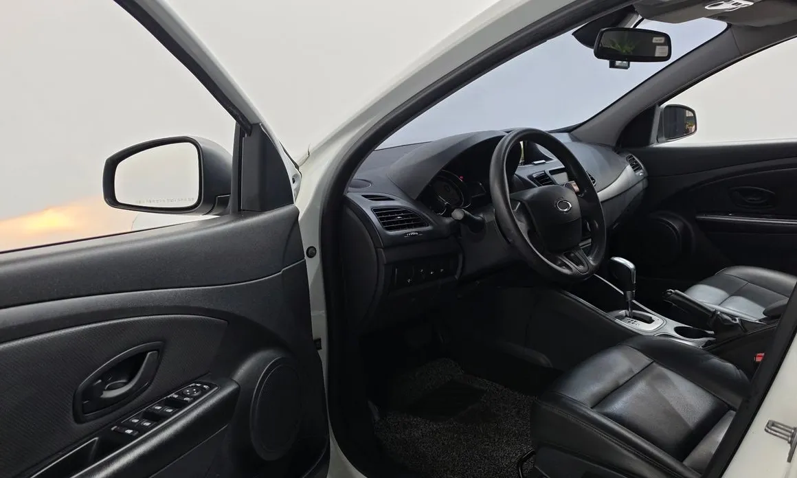Renault SM3