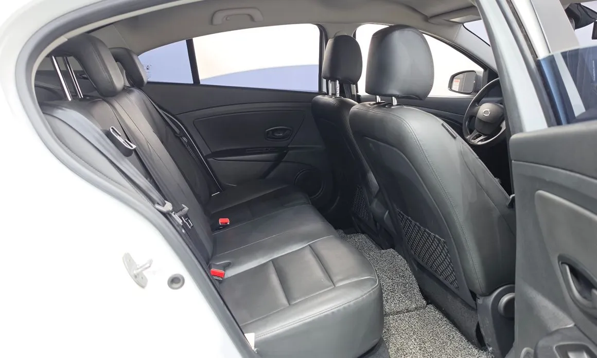 Renault SM3