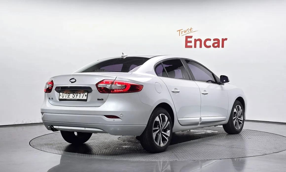Renault SM3