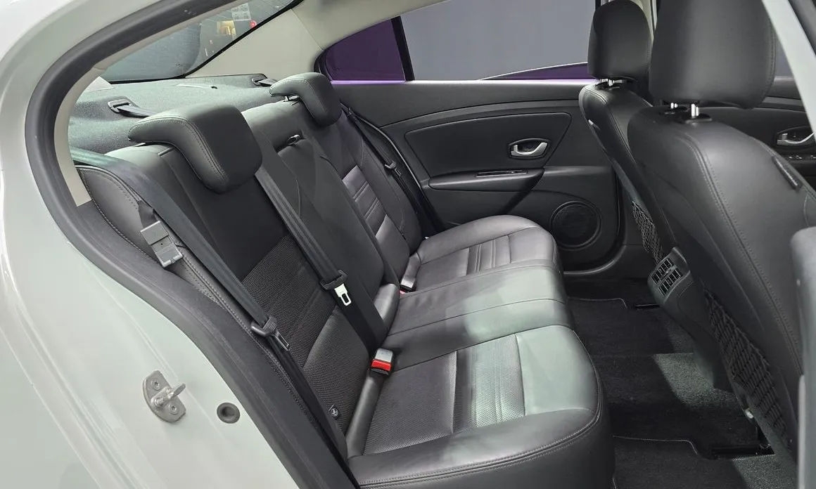 Renault SM3