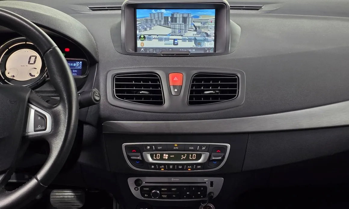 Renault SM3