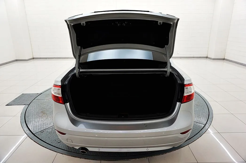 Renault SM3
