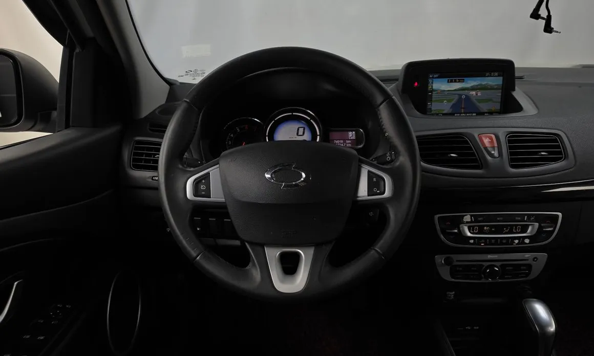 Renault SM3