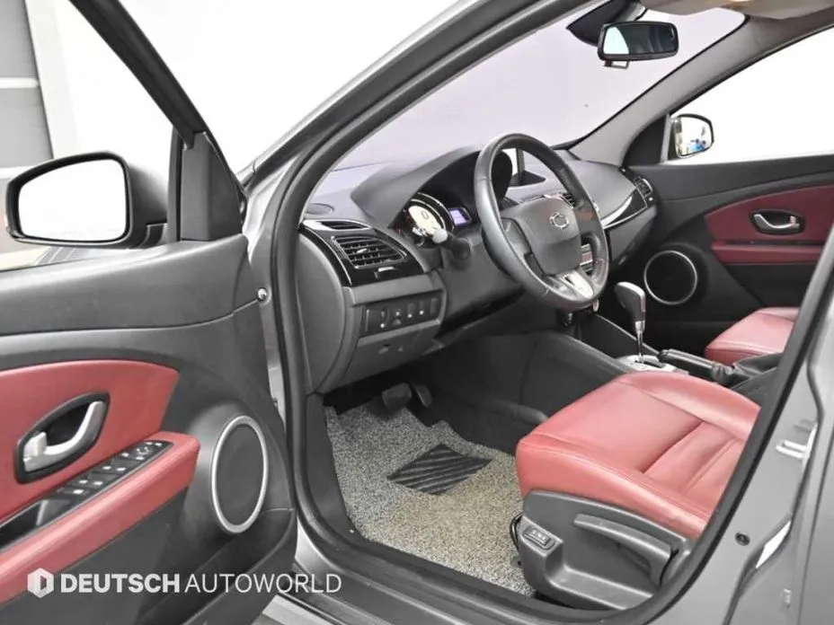 Renault SM3