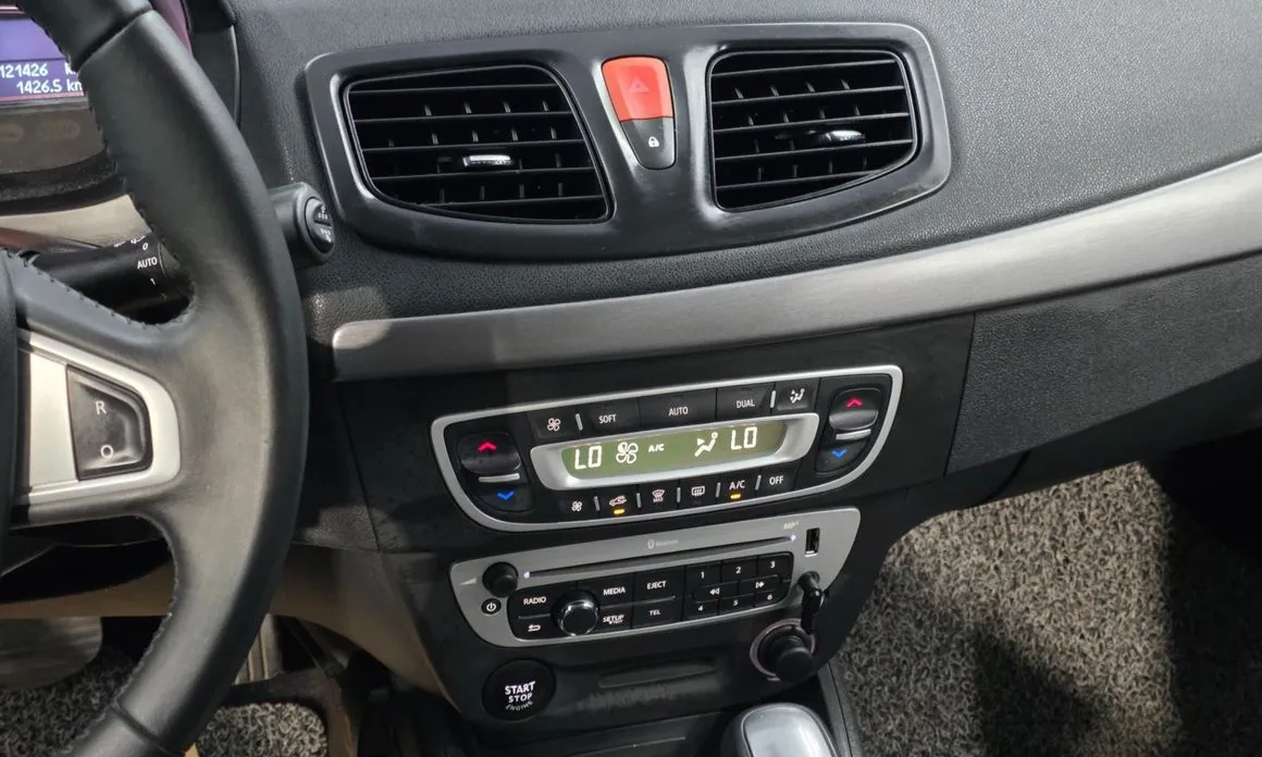 Renault SM3