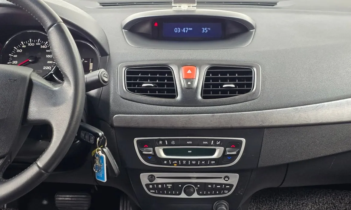 Renault SM3