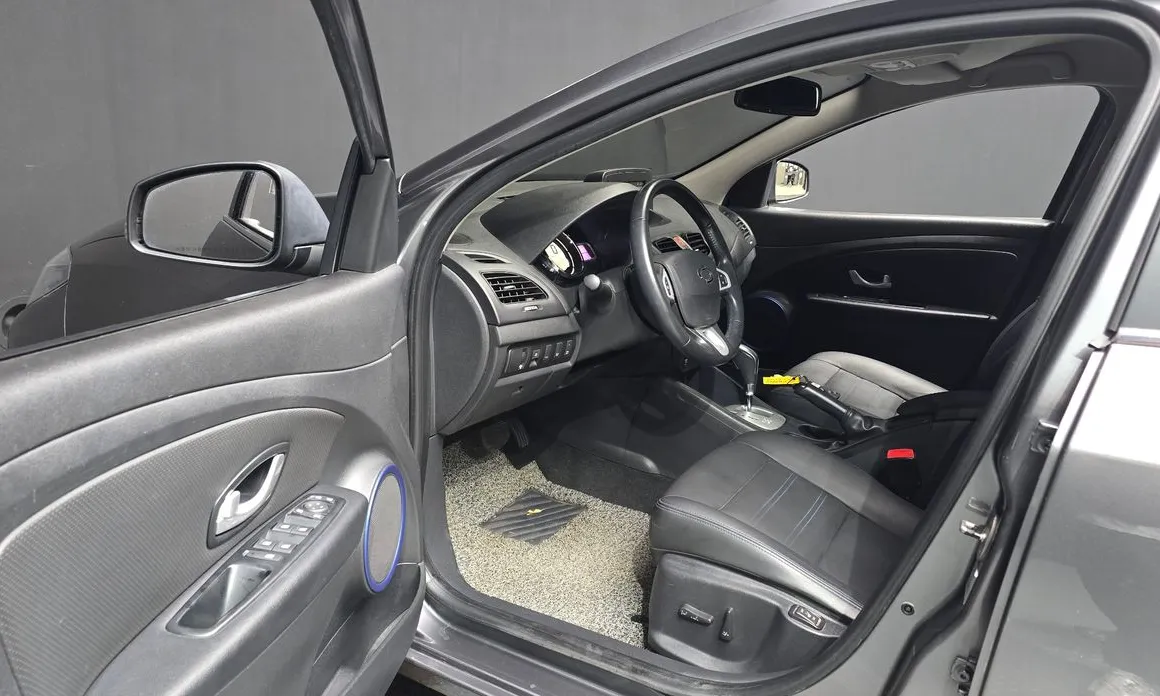 Renault SM3