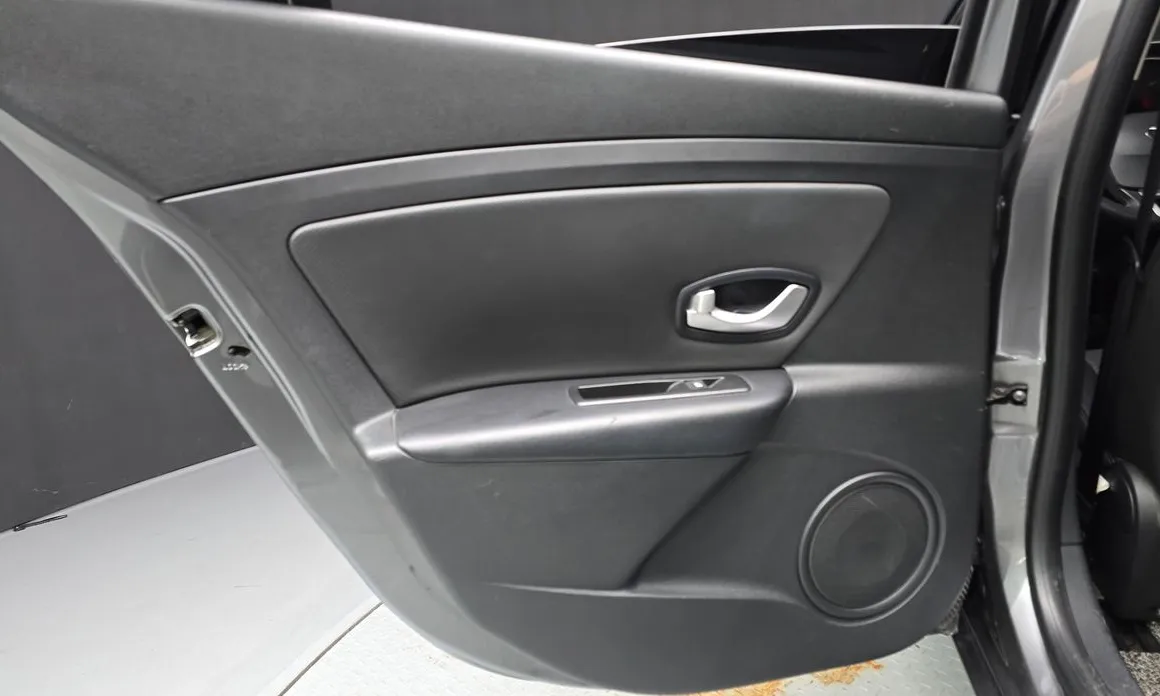 Renault SM3