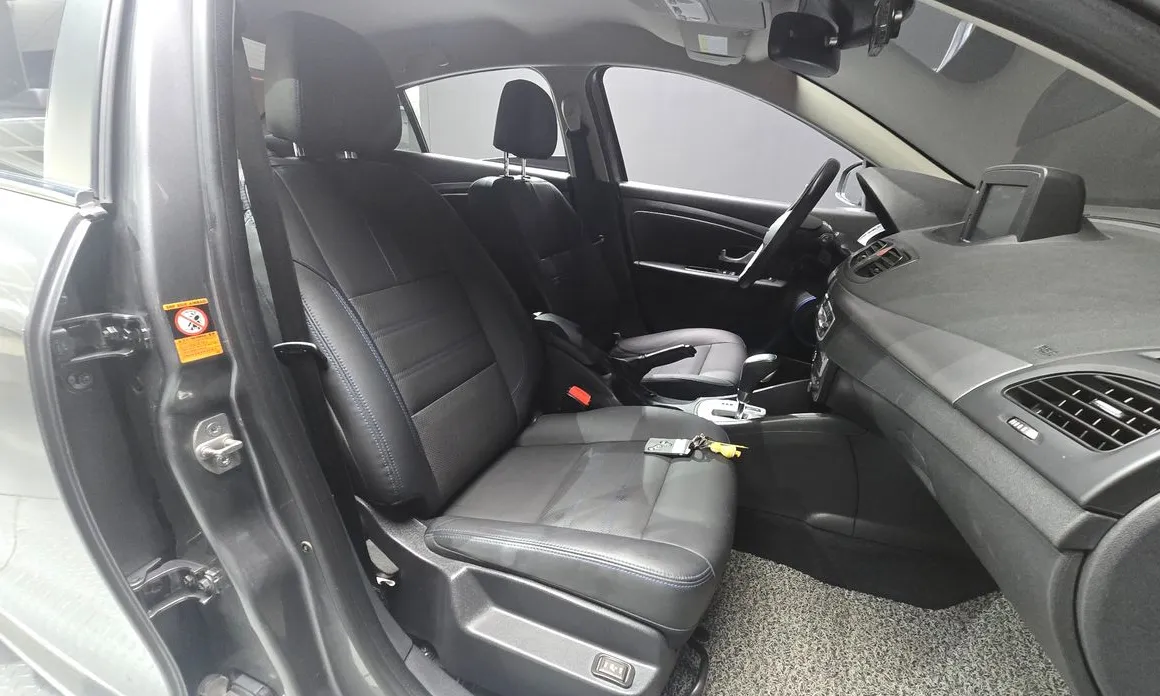 Renault SM3