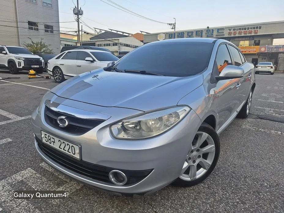 Renault SM3