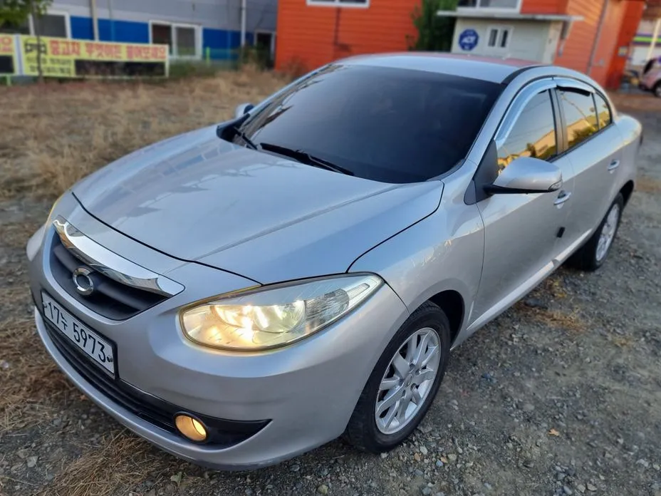 Renault SM3