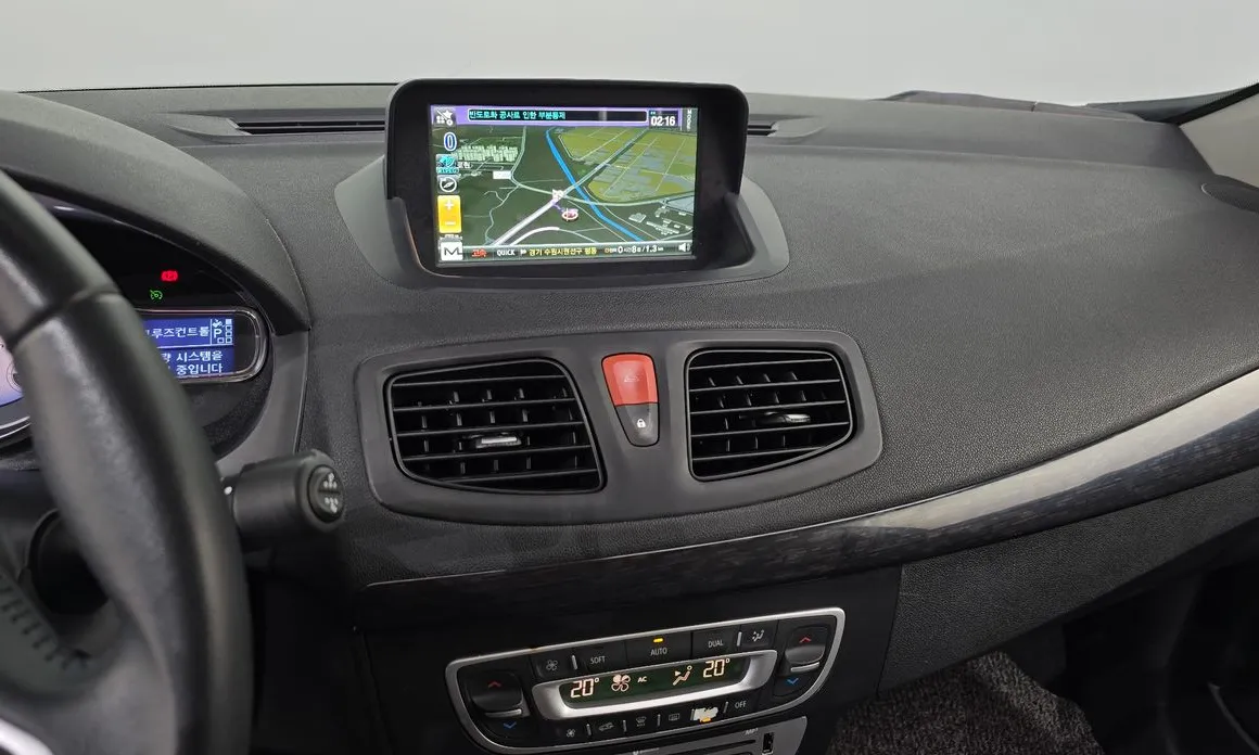 Renault SM3